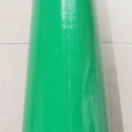 深绿色阻燃光面包管