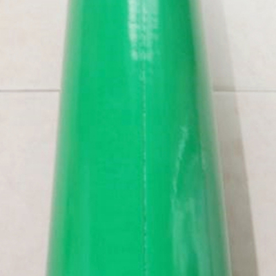 深绿色阻燃光面包管