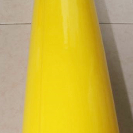 黄色阻燃光面包管